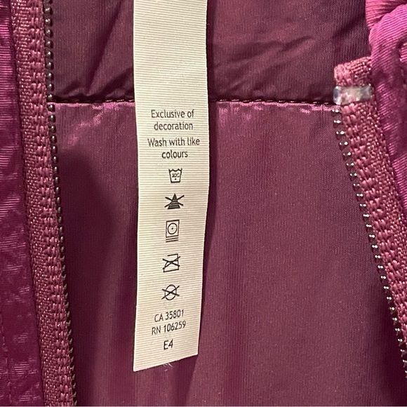 Lululemon Athletica Reversible Raspberry Bomber Jacket Womens size 4 - Picture 4 of 10